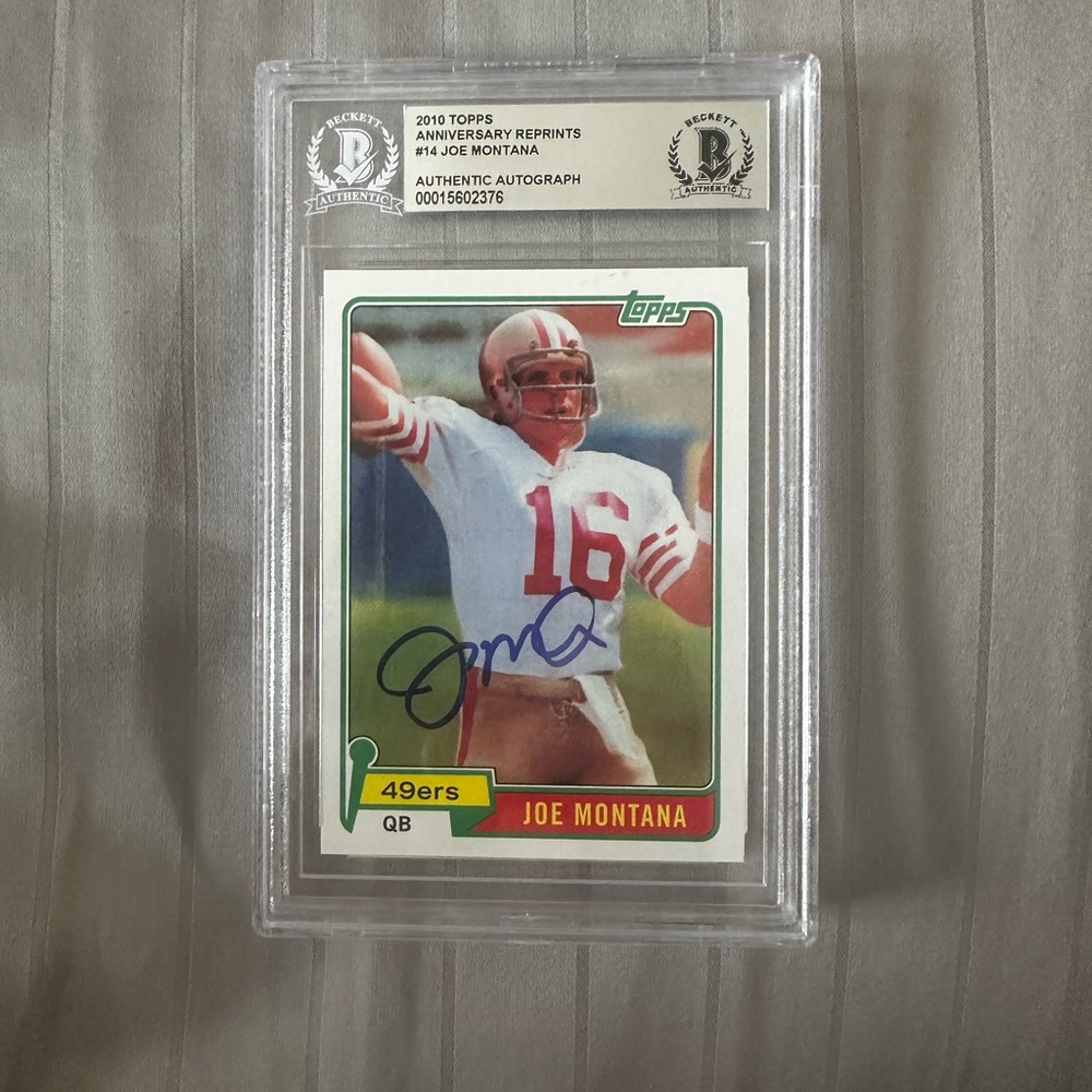 2010 Topps #14 Joe Montana Beckett Authentic auto